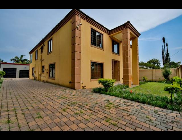 5 BEDROOM HOUSE FOR SALE IN GEZINA